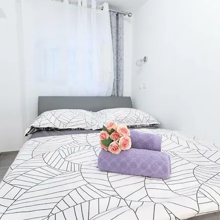 Apartman Luminosa In Souterrain Apartman *